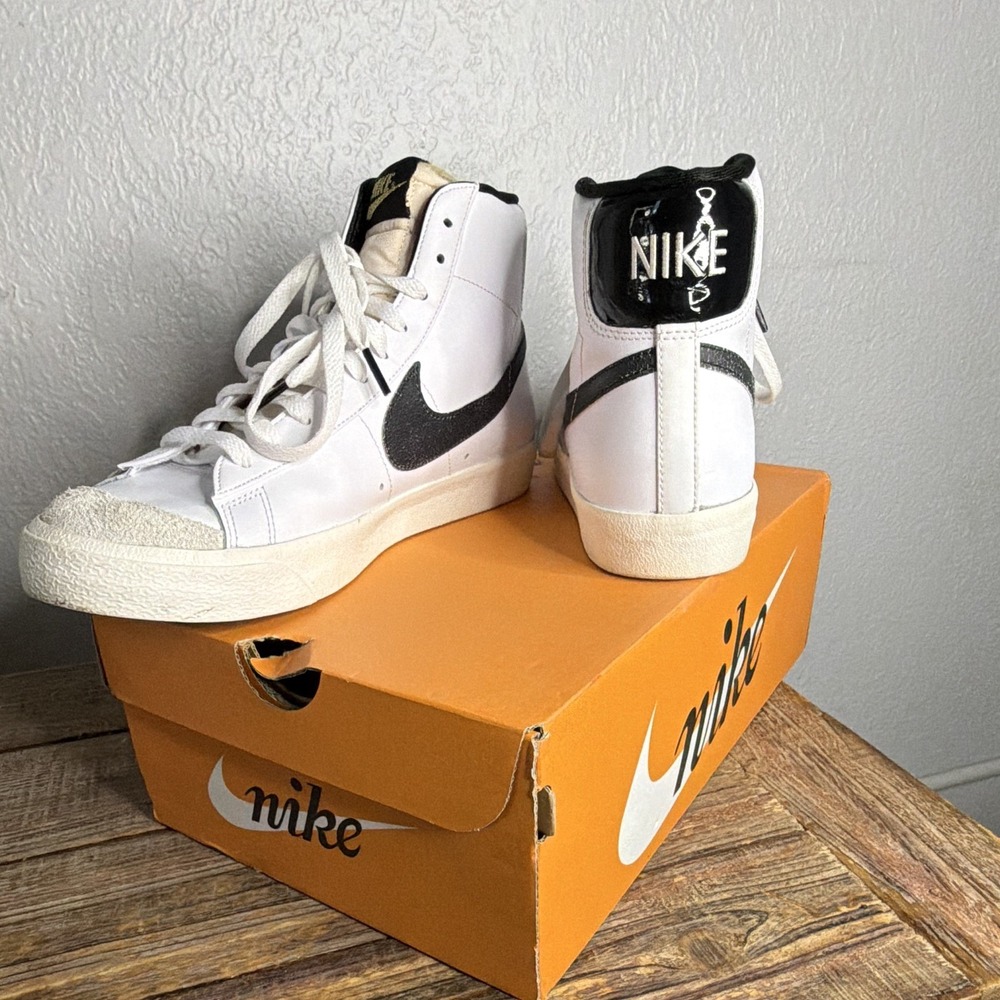 Nike Blazer Mid '77 EMB Men's White/Black High Top Athletic Sneakers Lace Up